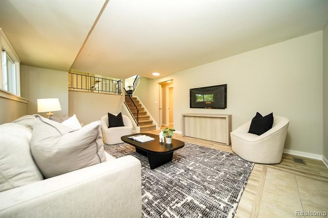 48297 Mallard Drive, New Baltimore, MI 48047