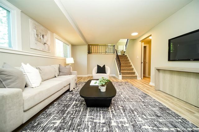 48297 Mallard Drive, New Baltimore, MI 48047