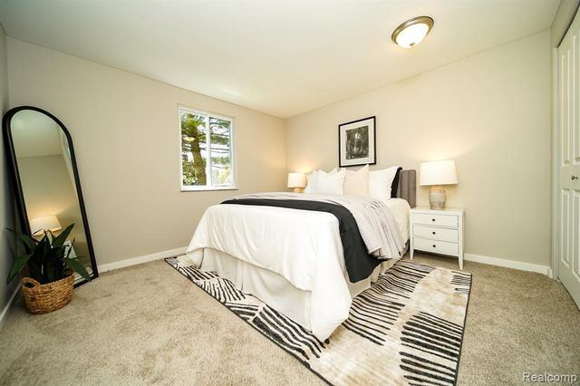 48297 Mallard Drive, New Baltimore, MI 48047