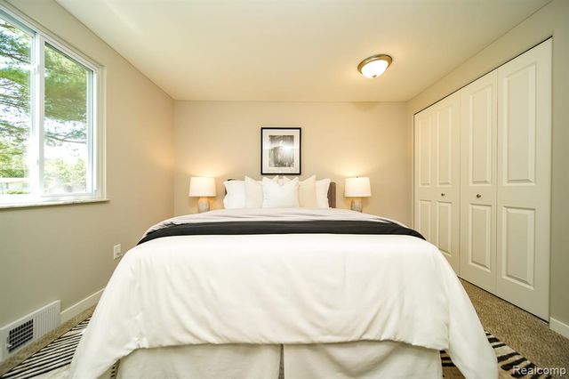 48297 Mallard Drive, New Baltimore, MI 48047
