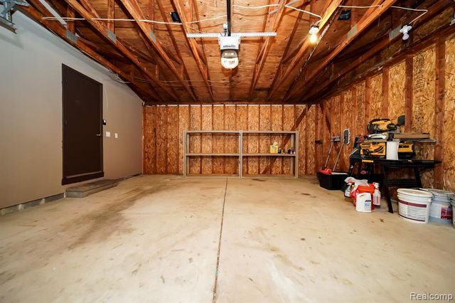 48297 Mallard Drive, New Baltimore, MI 48047