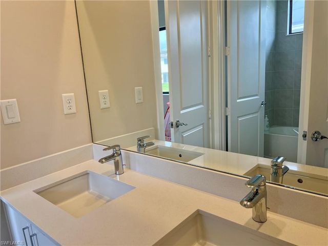 5252 Lamone LN, Ave Maria, FL 34142