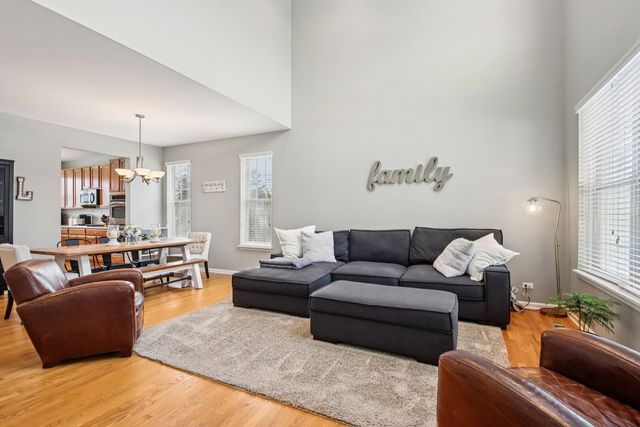 13977 W Emma Lane, Mettawa, IL 60045