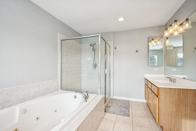 13977 W Emma Lane, Mettawa, IL 60045