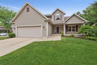209 Sunflower Drive, Valparaiso, IN 46383