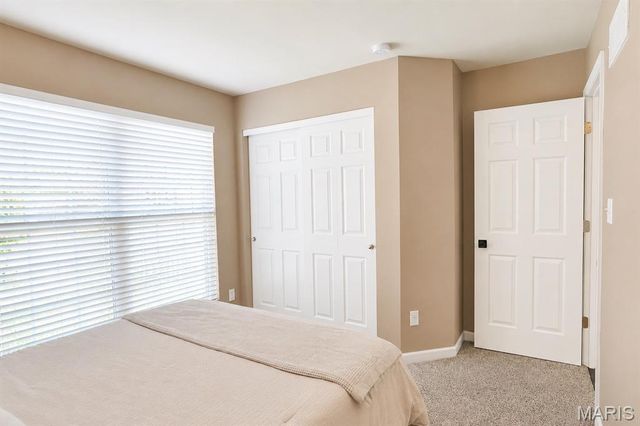 33 Brush Creek Drive, Pacific, MO 63069
