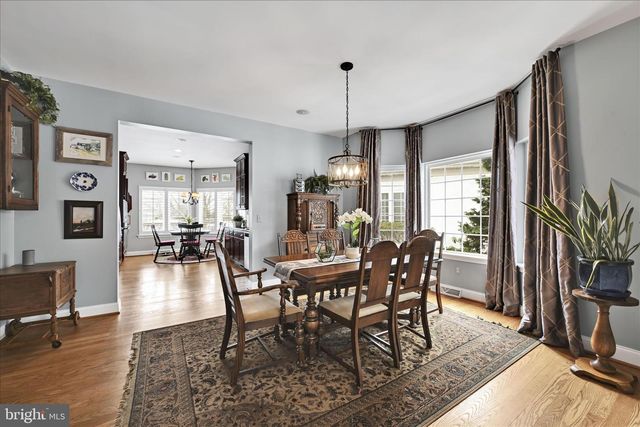 728 WOODFIELD DR, Lititz, PA 17543