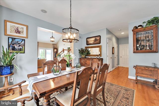 728 WOODFIELD DR, Lititz, PA 17543