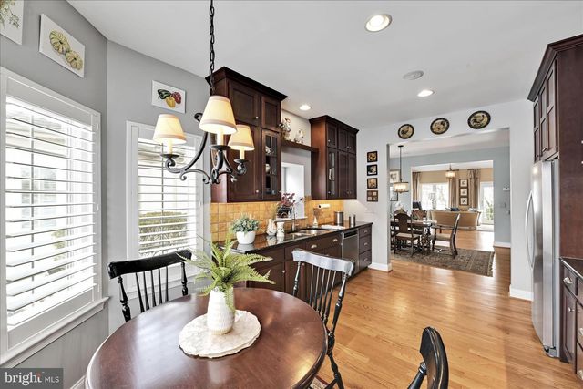 728 WOODFIELD DR, Lititz, PA 17543