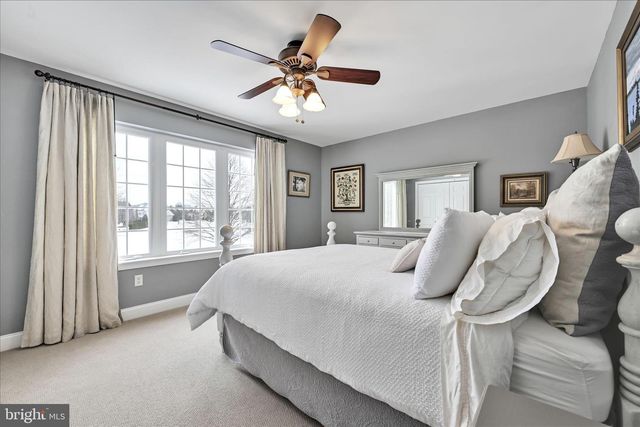 728 WOODFIELD DR, Lititz, PA 17543