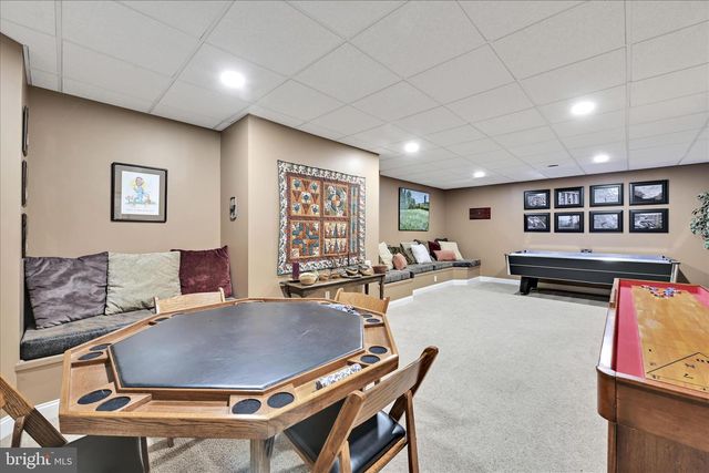 728 WOODFIELD DR, Lititz, PA 17543