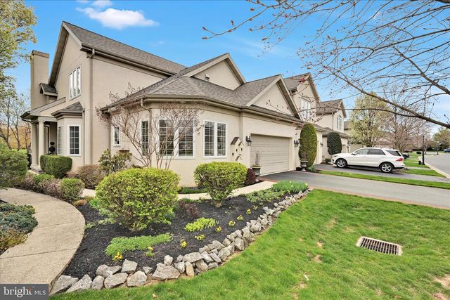 728 WOODFIELD DR, Lititz, PA 17543