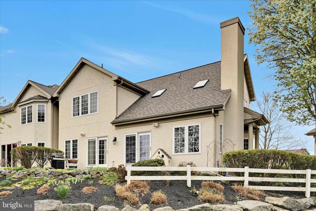 728 WOODFIELD DR, Lititz, PA 17543