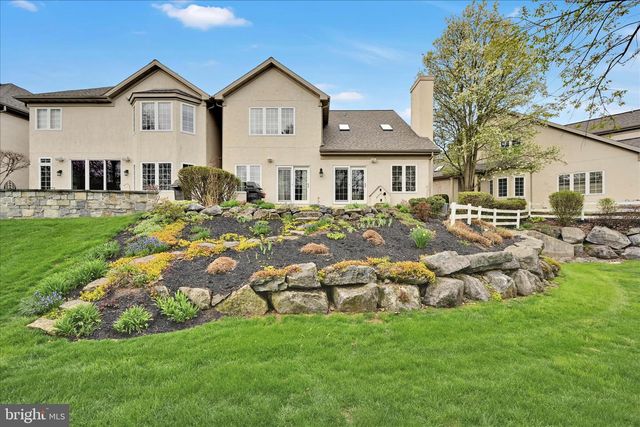 728 WOODFIELD DR, Lititz, PA 17543