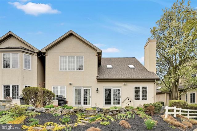 728 WOODFIELD DR, Lititz, PA 17543