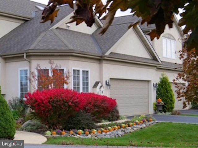 728 WOODFIELD DR, Lititz, PA 17543