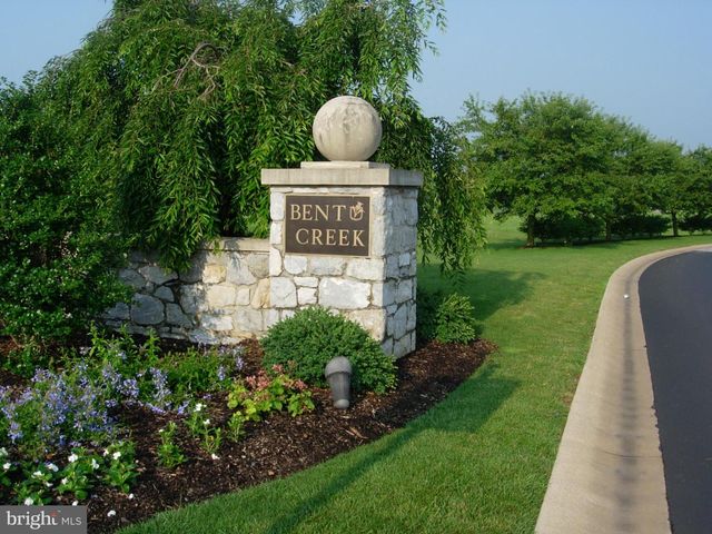 728 WOODFIELD DR, Lititz, PA 17543
