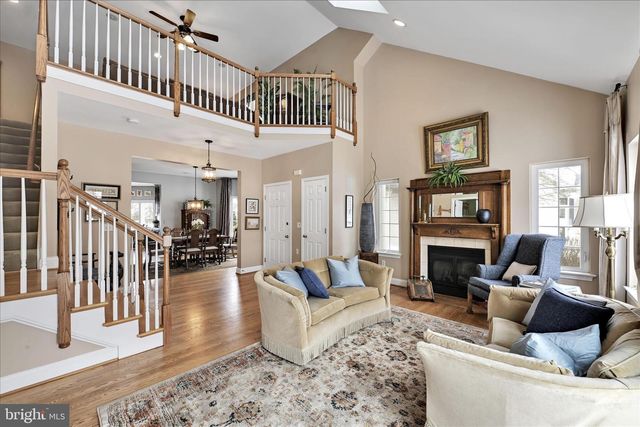 728 WOODFIELD DR, Lititz, PA 17543