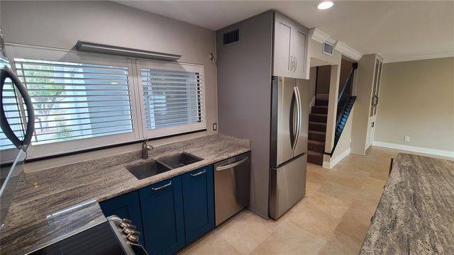 114 W TARGA COURT, Tampa, FL 33606