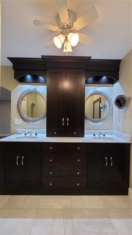 114 W TARGA COURT, Tampa, FL 33606