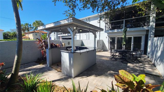 114 W TARGA COURT, Tampa, FL 33606