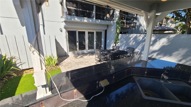 114 W TARGA COURT, Tampa, FL 33606