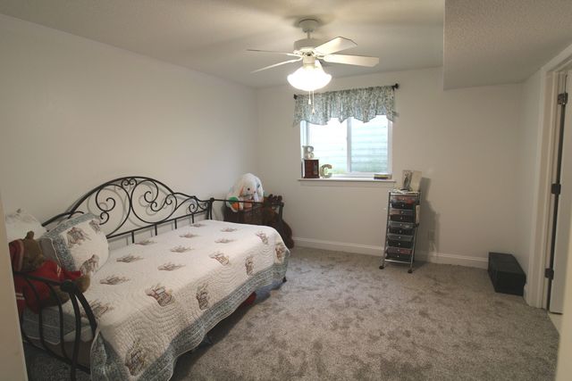 4650 Kelling Street, Davenport, IA 52806