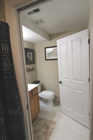 4650 Kelling Street, Davenport, IA 52806