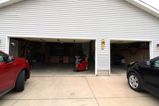 4650 Kelling Street, Davenport, IA 52806