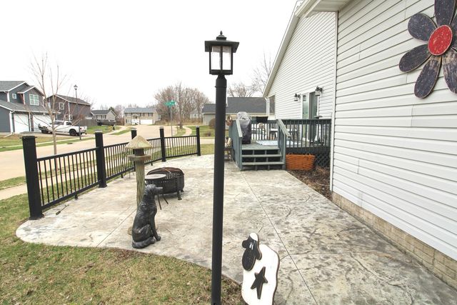 4650 Kelling Street, Davenport, IA 52806