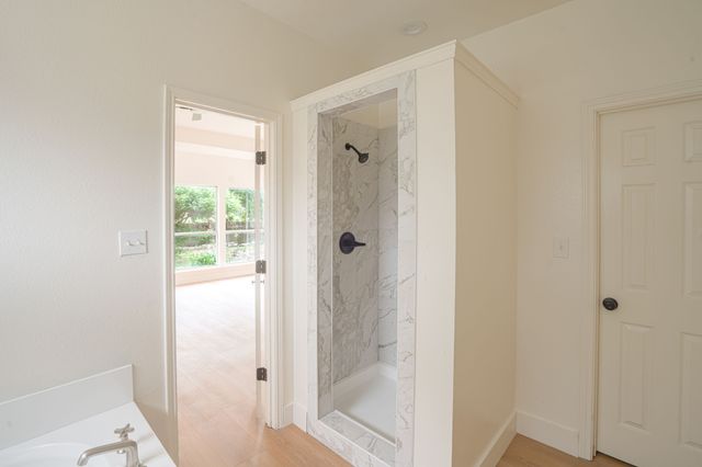 214 Pearly Top Drive, Glenn Heights, TX 75154