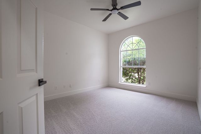 214 Pearly Top Drive, Glenn Heights, TX 75154
