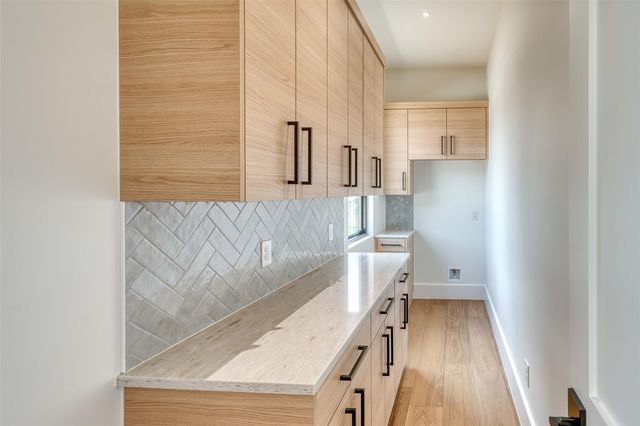 3504 Bay West BLVD, Horseshoe Bay, TX 78657