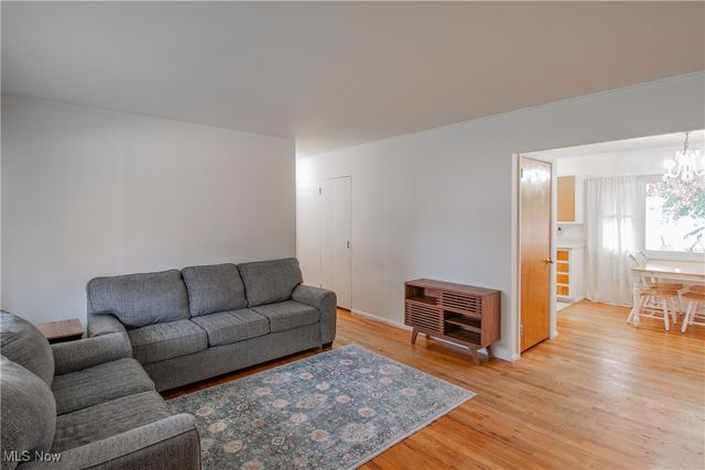 860 Sutherland Avenue, Akron, OH 44314