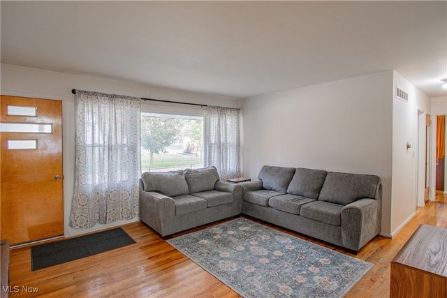 860 Sutherland Avenue, Akron, OH 44314