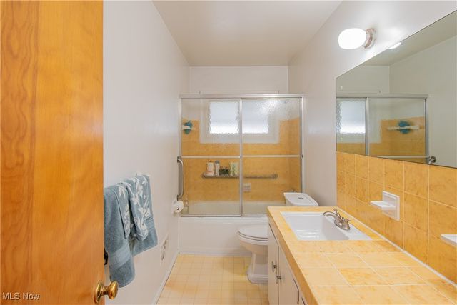 860 Sutherland Avenue, Akron, OH 44314