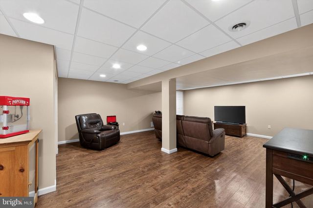 401 RUSSELL AVE, Douglassville, PA 19518