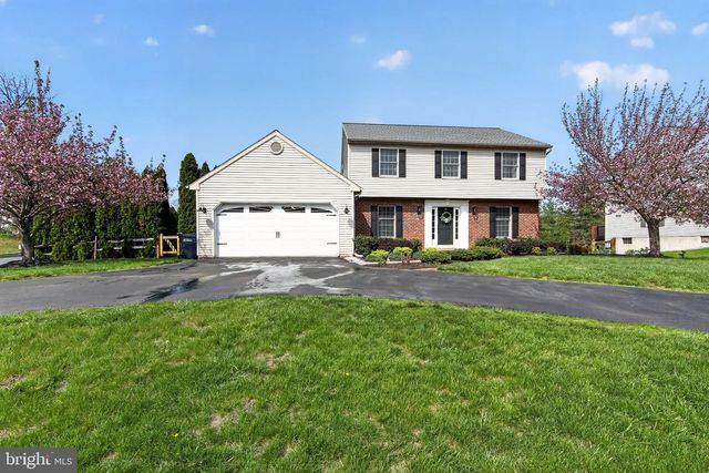 401 RUSSELL AVE, Douglassville, PA 19518