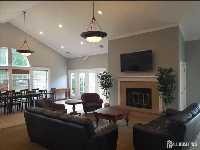 7172 Elm Court, South Brunswick, NJ 08852