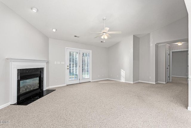 3027 Maple Avenue Apt R1, Burlington, NC 27215