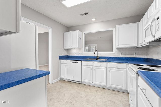 3027 Maple Avenue Apt R1, Burlington, NC 27215