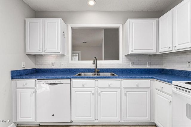 3027 Maple Avenue Apt R1, Burlington, NC 27215