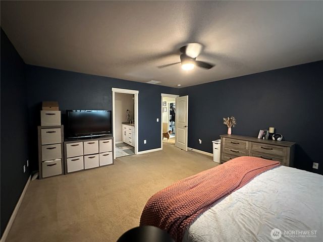 4249 17th Way NE, Olympia, WA 98516