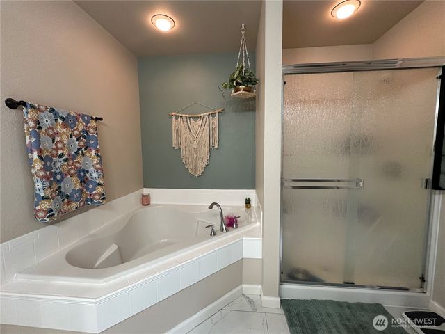 4249 17th Way NE, Olympia, WA 98516