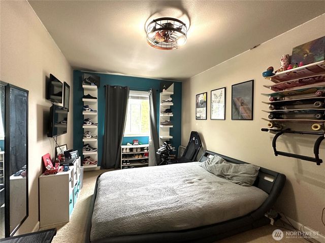 4249 17th Way NE, Olympia, WA 98516