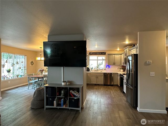 4249 17th Way NE, Olympia, WA 98516