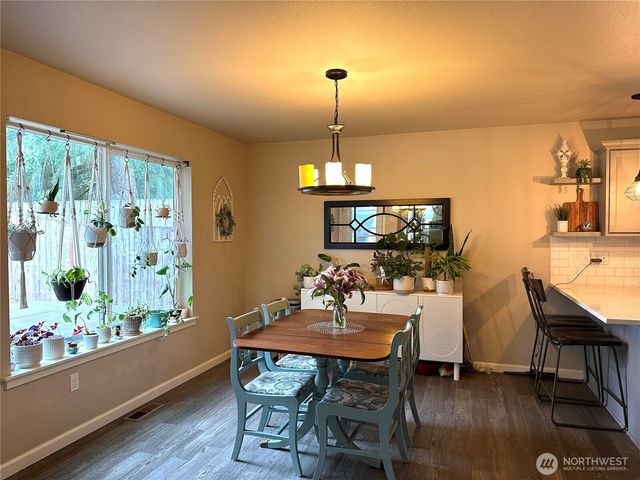 4249 17th Way NE, Olympia, WA 98516