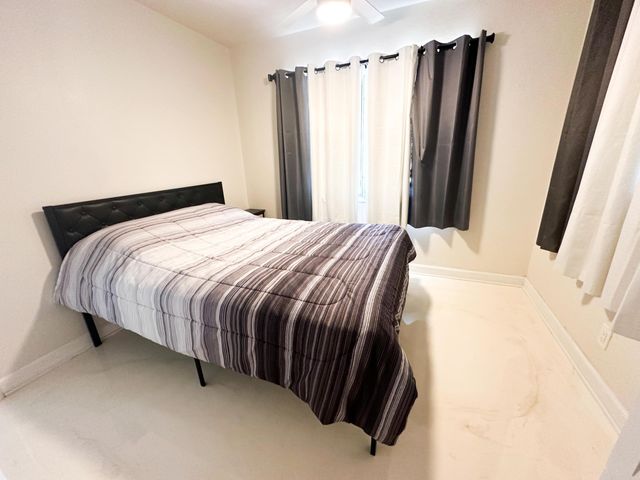 825 NE 6th Street 2, Hallandale Beach, FL 33009