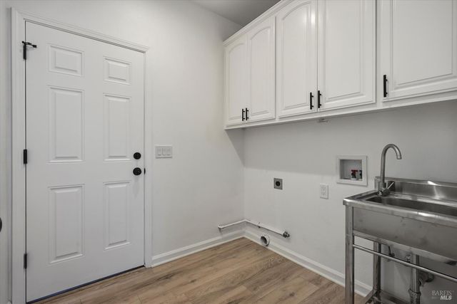 19285 Ravenhill Rd, Hidden Valley Lake, CA 95467