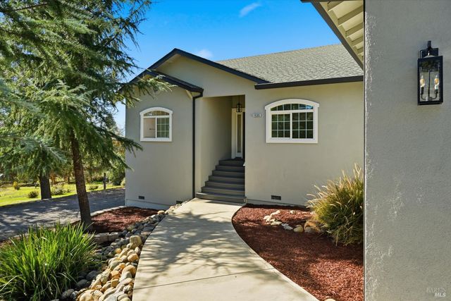 19285 Ravenhill Rd, Hidden Valley Lake, CA 95467